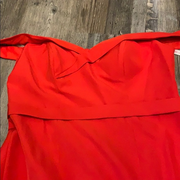 Red Spanish style dress, size 18w - Picture 4 of 5